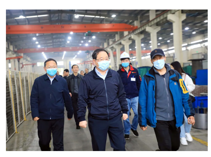 省经信厅牛弩韬厅长一行莅临英超联赛买球官网（中国）有限公司
调研