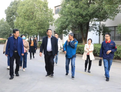 省发改委调研组莅临英超联赛买球官网（中国）有限公司
工厂调研